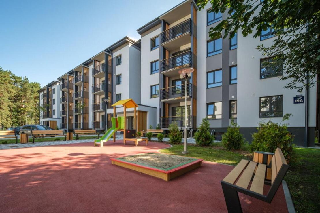 Cozy 2-Bedrooms Apartment In A New Complex Near The Airport And The Center Riga Exterior photo